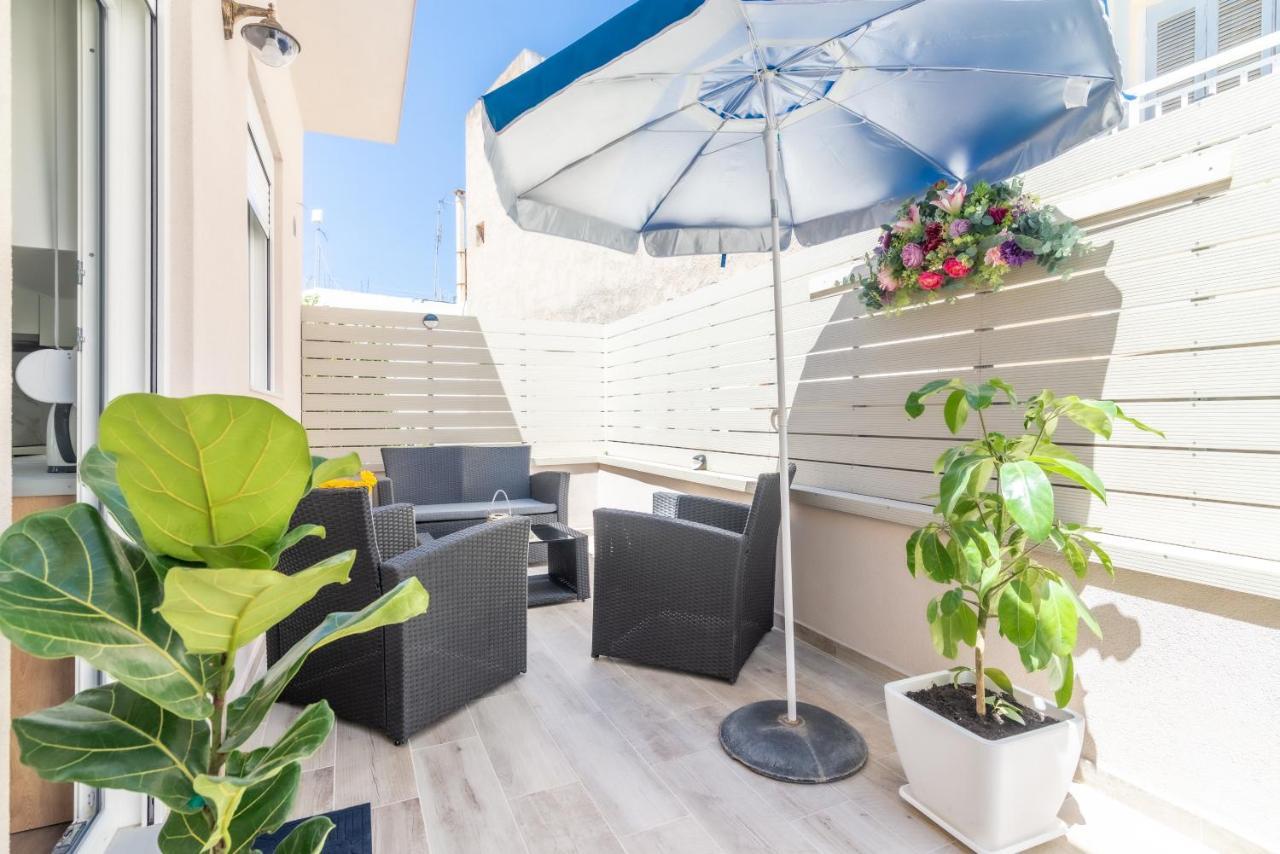 Sophia'S Comfortable Home With A Private Backyard Gazi Eksteriør billede